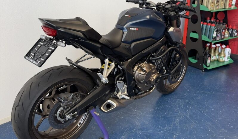 
								Honda CB650R 2022 vol									