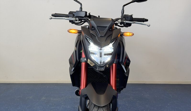 
								Honda CB750 Hornet 2023 vol									