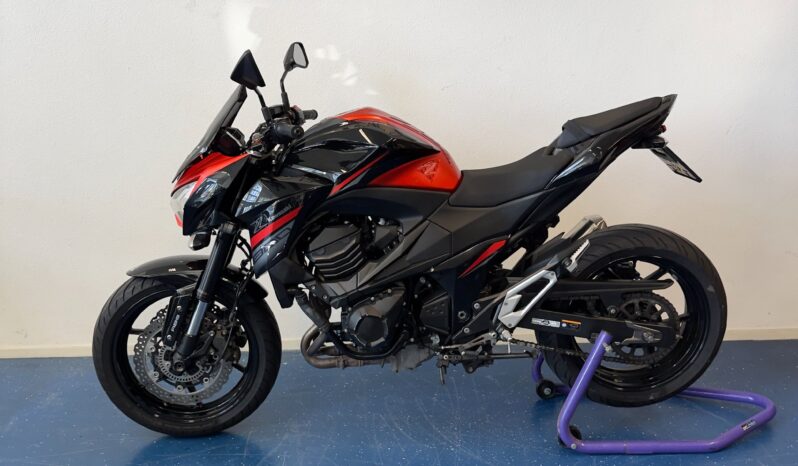 
								Kawasaki Z800 2016 vol									