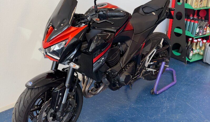 
								Kawasaki Z800 2016 vol									