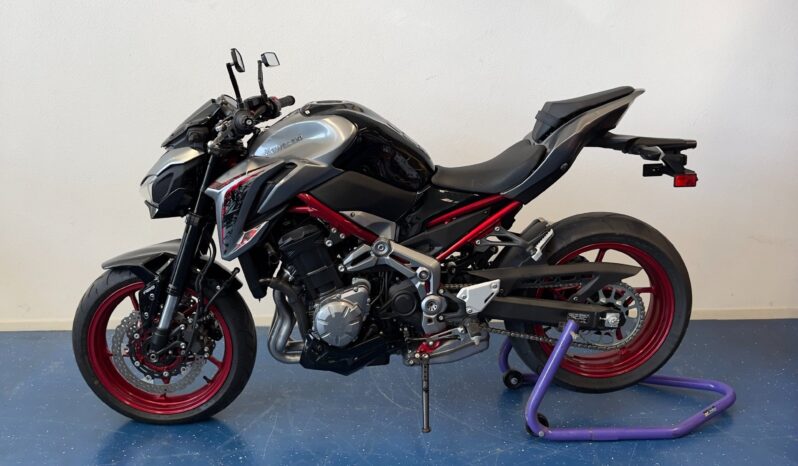 
								Kawasaki Z900 2017 vol									