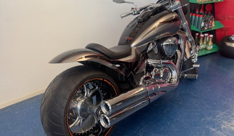
								Suzuki VZR1800 Intruder 2006 vol									