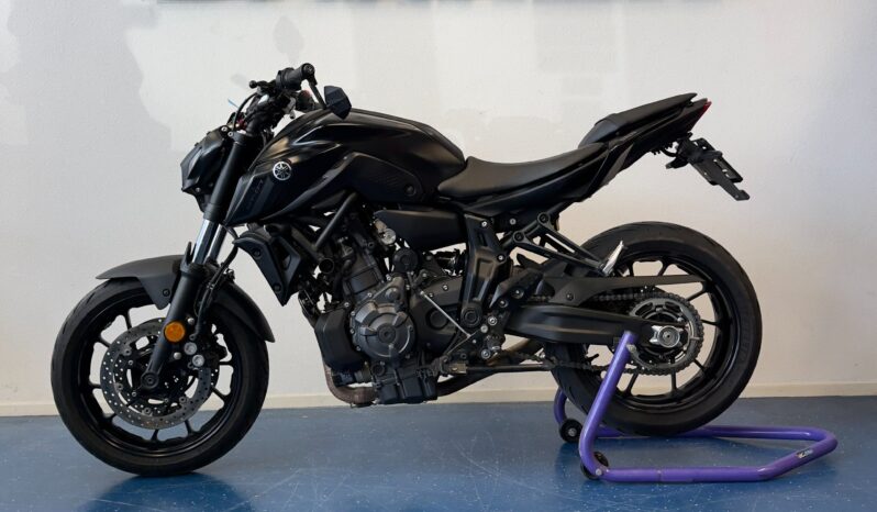 
								Yamaha MT07 2022 vol									
