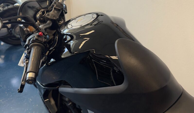 
								Honda CB1000R 2009 vol									