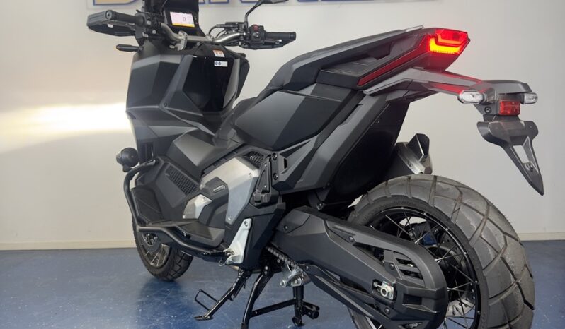 
								Honda X-ADV 750 Black Edition 2024 vol									