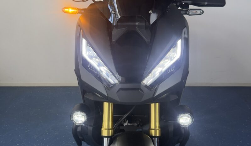 
								Honda X-ADV 750 Black Edition 2024 vol									