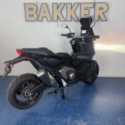 
										Honda X-ADV 750 Black Edition 2024 vol									